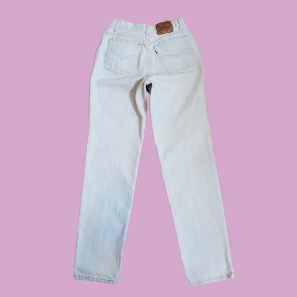 Vintage 90's Levi's 501 Light Gray Buttonfly Jeans - Picture 4 of 11